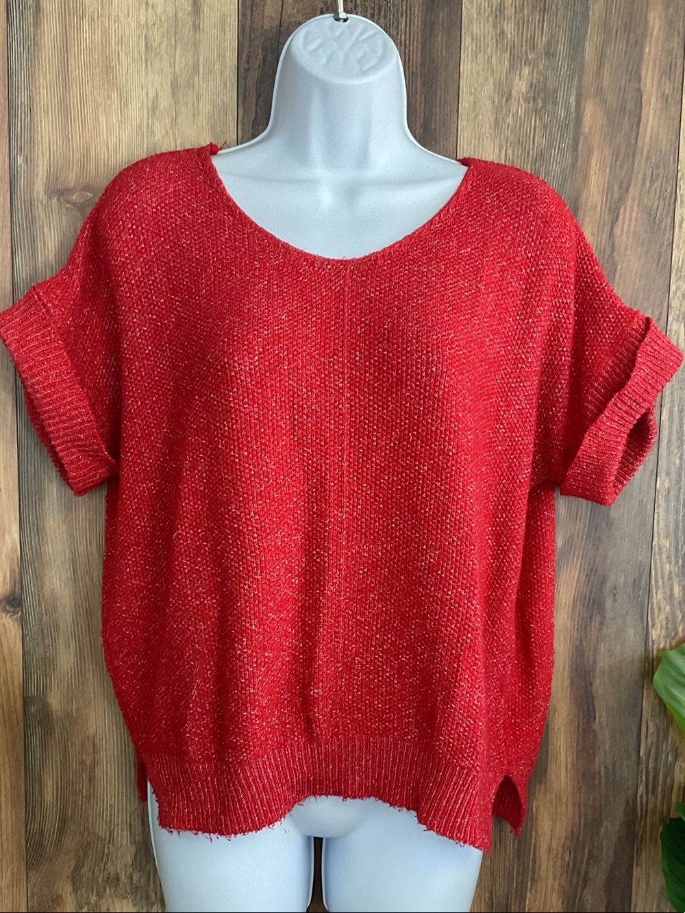 Zenana Outfitters Red Short Sleeve V Scoop Neck Knit Sweater C241